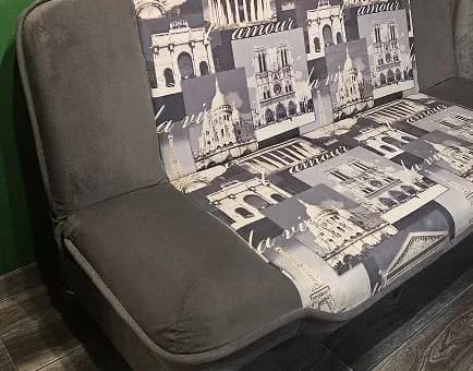 Чистка дивана 