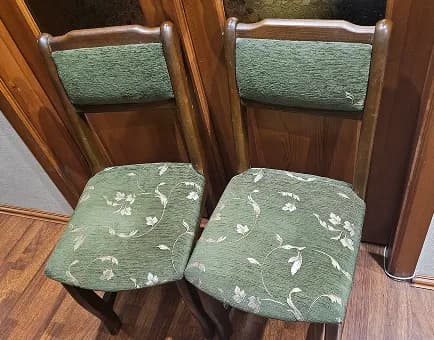 Глубокая очистка стульев